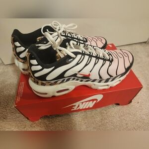 Nike Women's Air max pro size 9.5